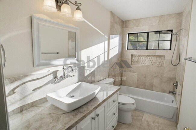 Building Photo - 25344 Irving Ln