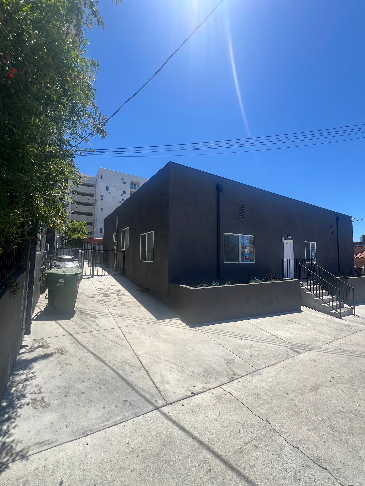 Building Photo - 266 Witmer St