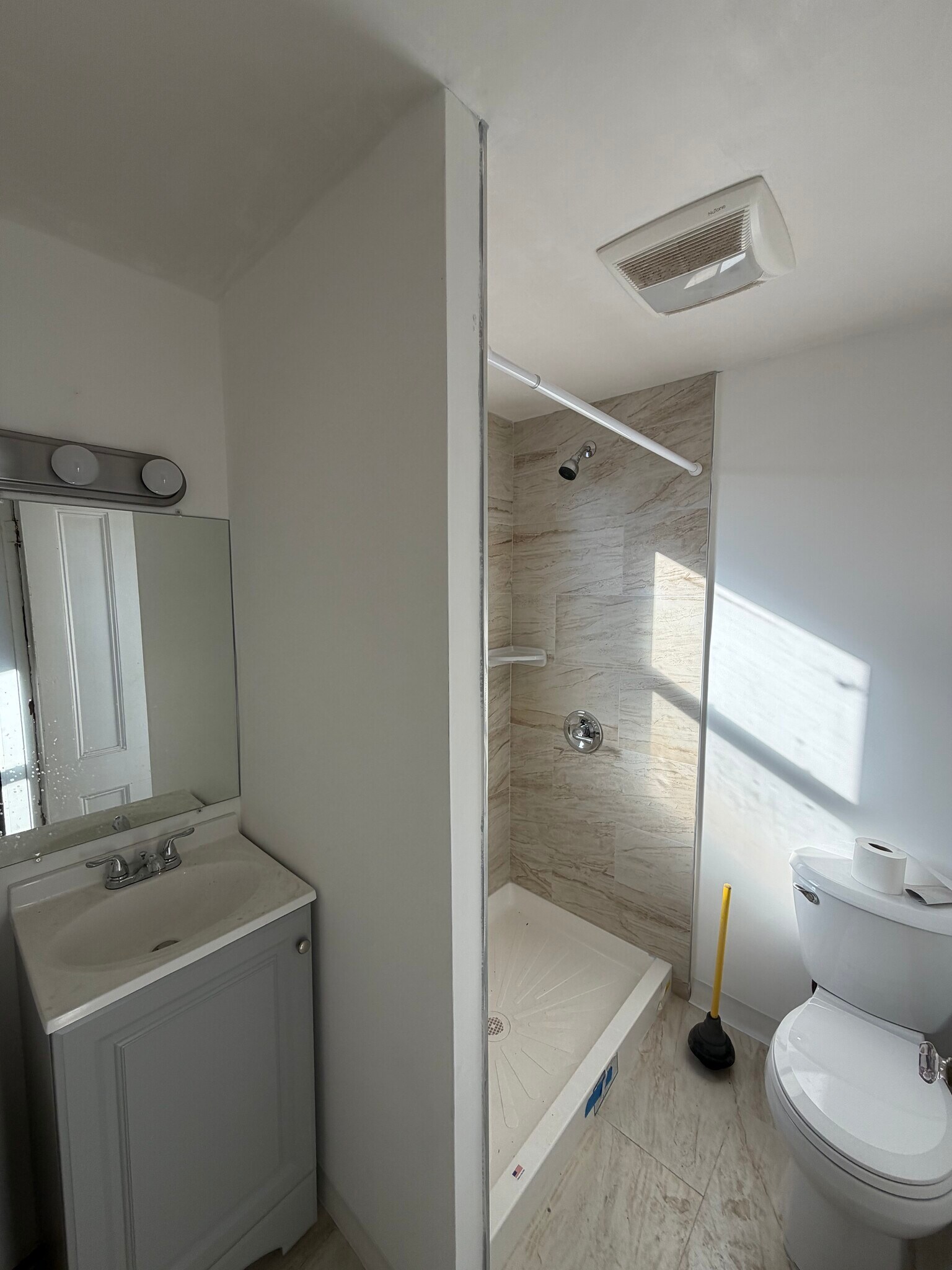 Building Photo - 15 Cushman Rd