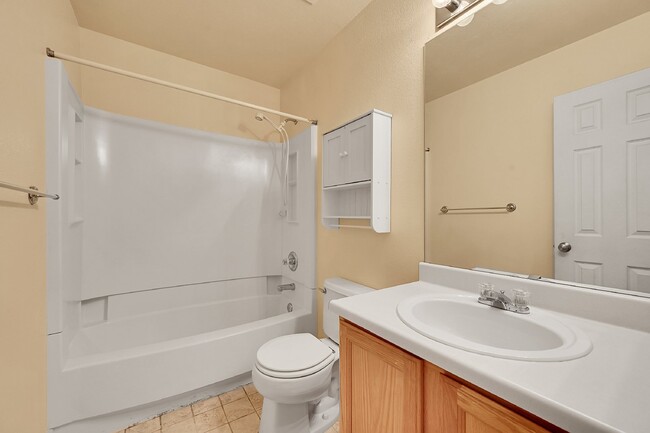 Building Photo - $2,295.00 4 bed, 2.5 bath in Colorado Springs with In Unit Laundry!