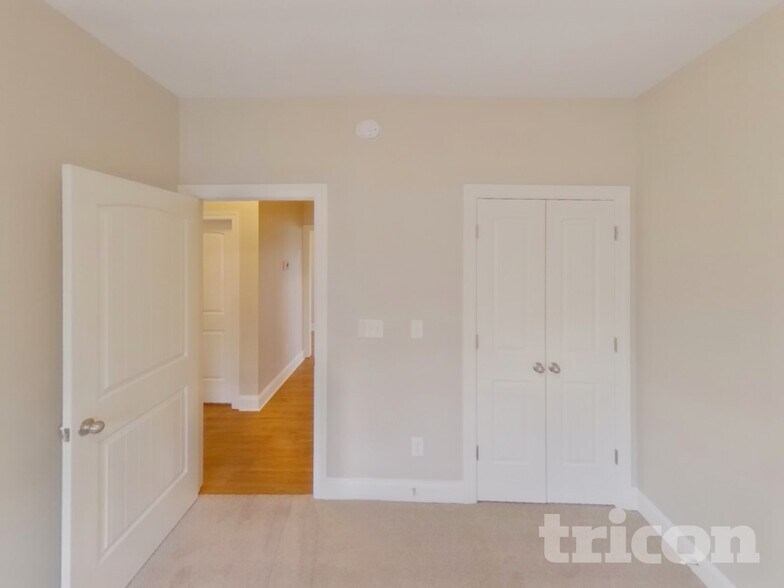 Building Photo - 1306 Crescent Ridge Drive