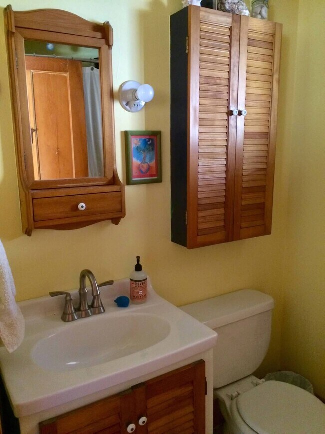 Building Photo - 1456 Bliss Rd