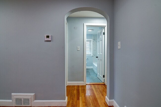 Building Photo - 25 Langley Cir