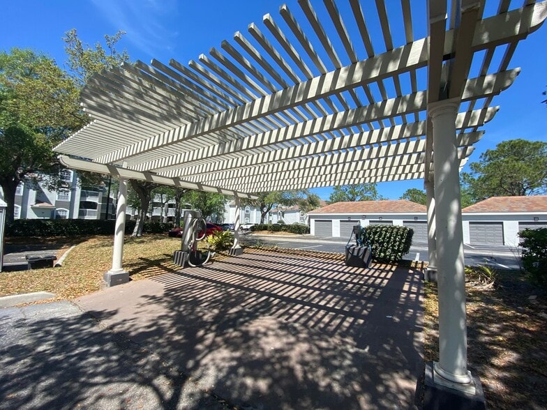 Building Photo - Stylish Orlando Condo in Gated Community –...