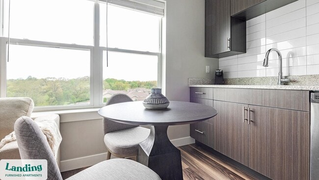 Building Photo - 1010 Enclave Blvd