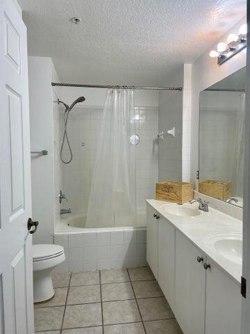 Building Photo - 4736 Chancellor Dr