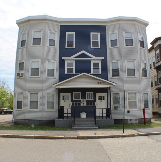 Building Photo - 26 School St