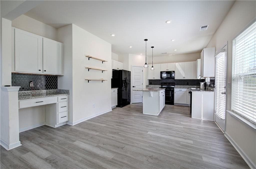 Building Photo - 10 Eagle Dr