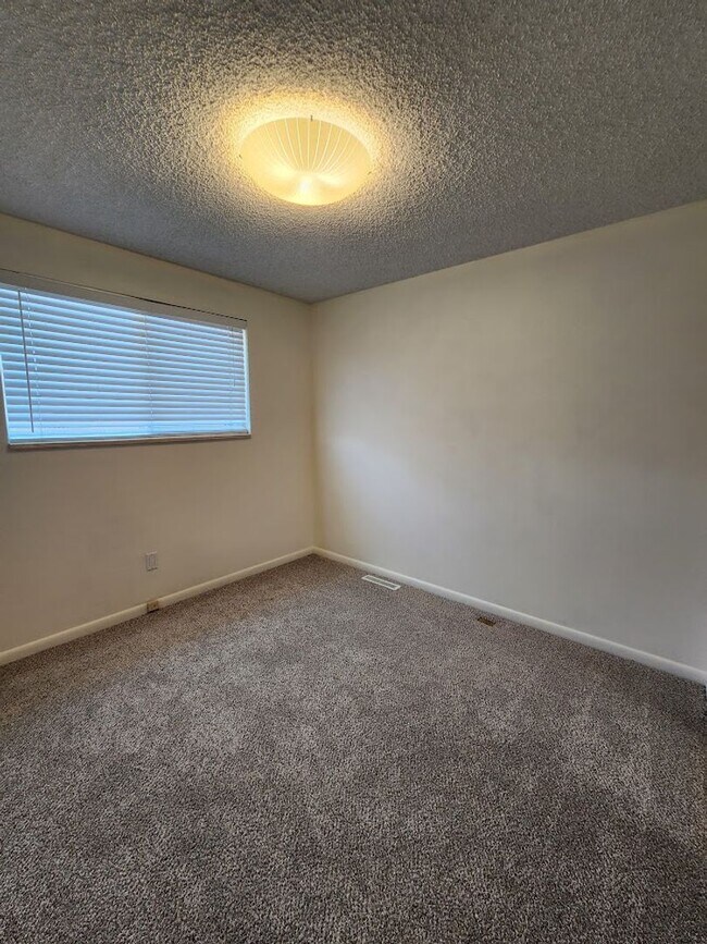 Building Photo - Long Realty & Property Management - Great ...