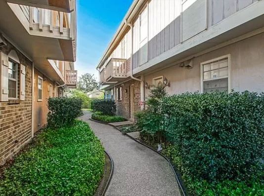 Building Photo - 5240 Quincy St