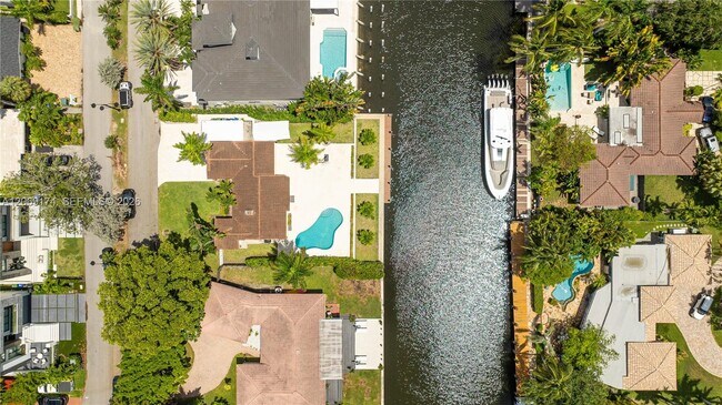 Building Photo - 330 Coconut Isle Dr