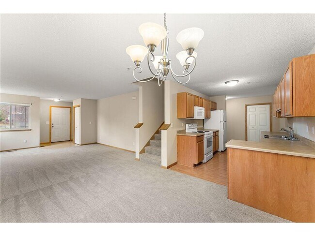 Building Photo - 14975 Pinto Ln