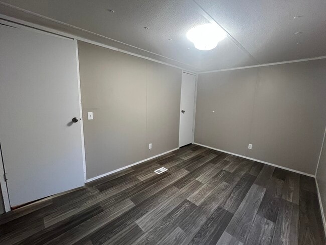 Building Photo - 295 Sawgrass Ct