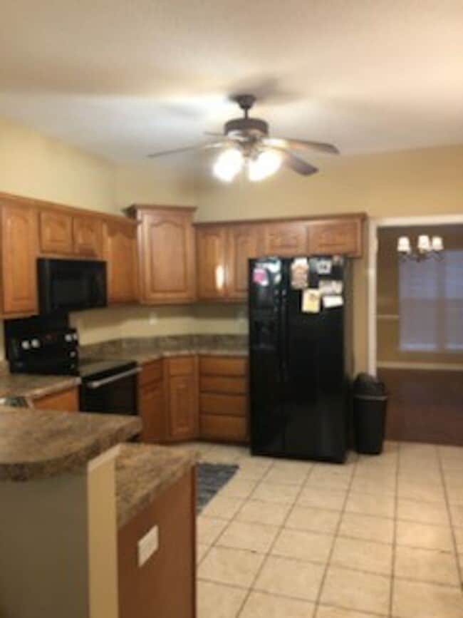 Building Photo - Renovated 4 Bedroom 2.5 Bath Home for Rent!