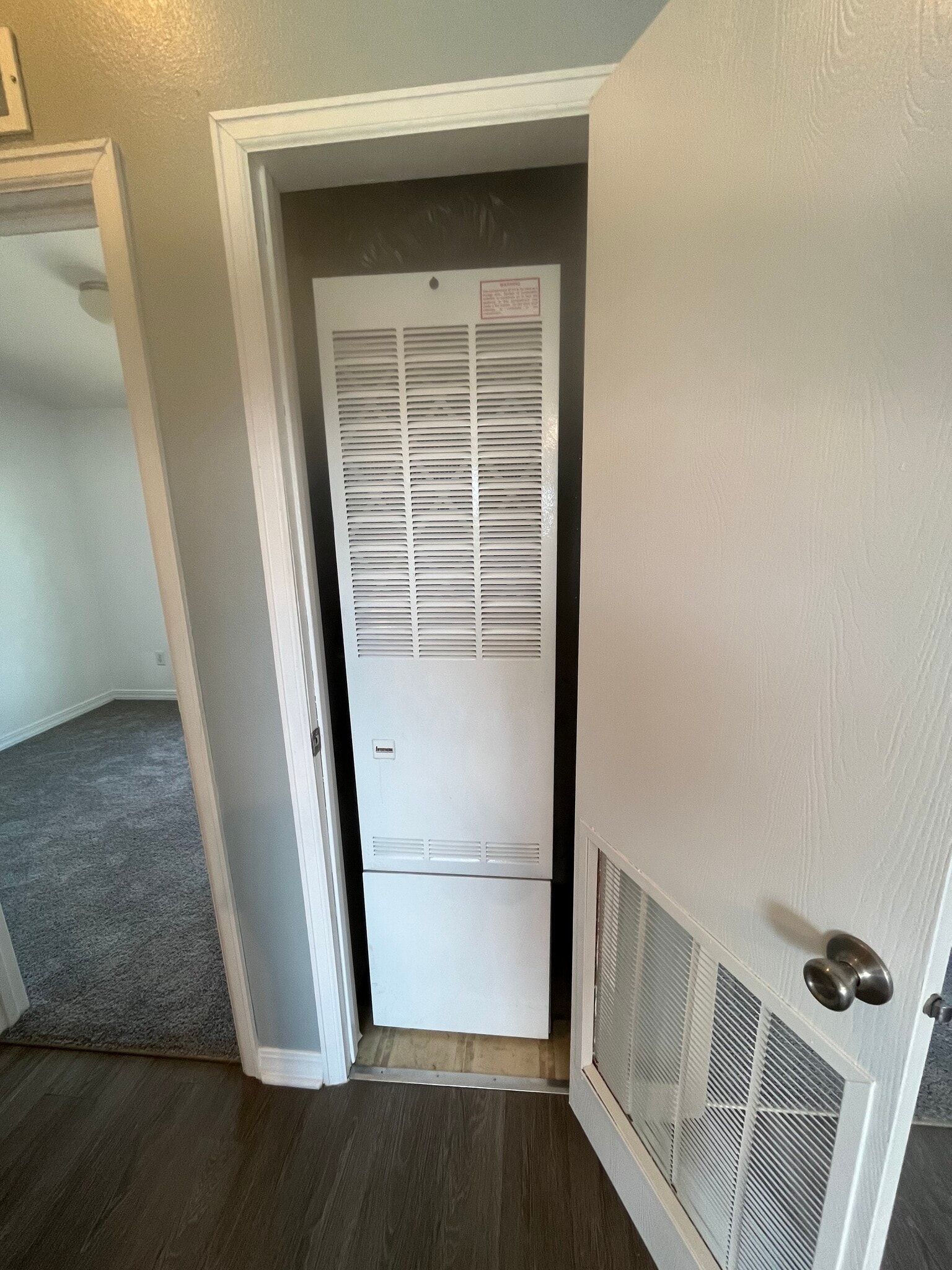 Building Photo - 373 N Buchanan St