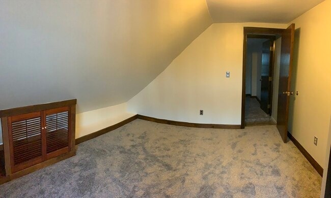 Building Photo - 239 Grove St