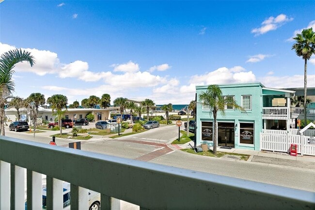 Building Photo - 300 S Central Ave