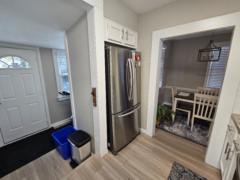 Building Photo - 4364 Bethwood Cir