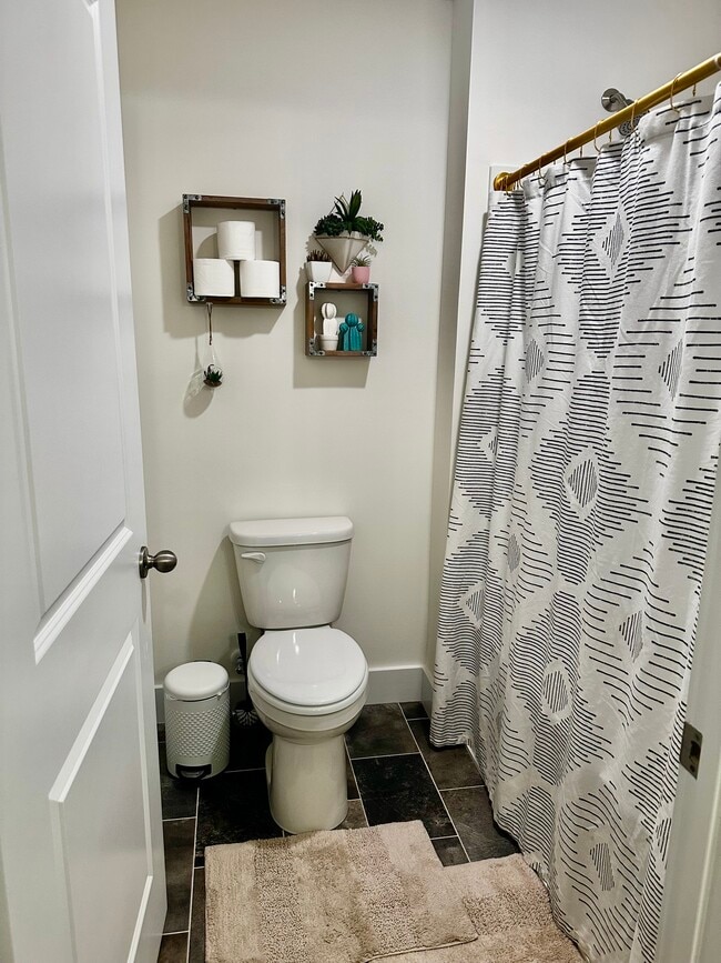 Building Photo - 273 Neals Landing Rd