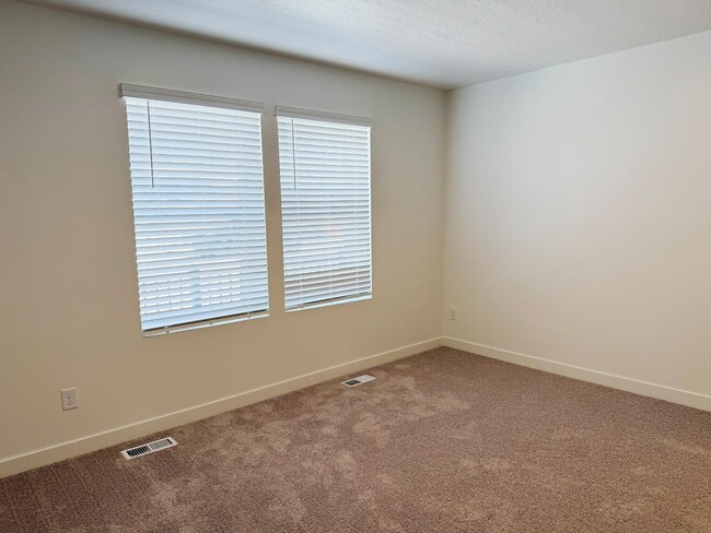 Building Photo - 496 S 1140 W