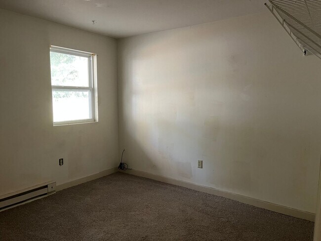 Building Photo - 127 &amp; 127 1/2 N Penn St