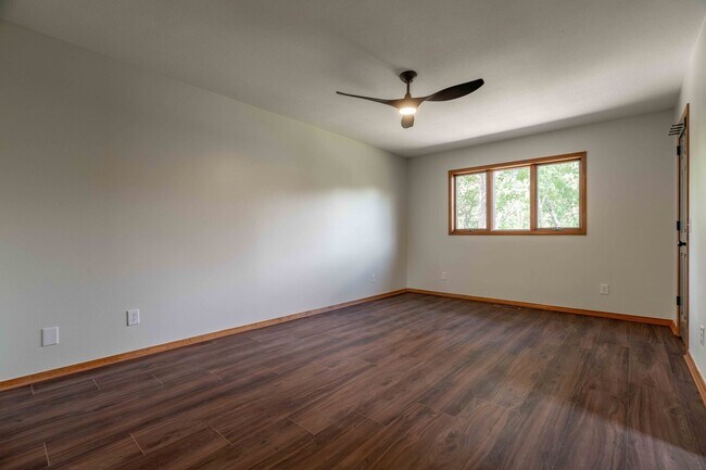 Building Photo - Charming 3-bedroom 2 bath Home in Bella Vi...