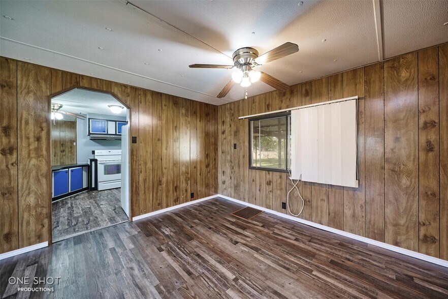 Building Photo - 156 Mulberry Rd