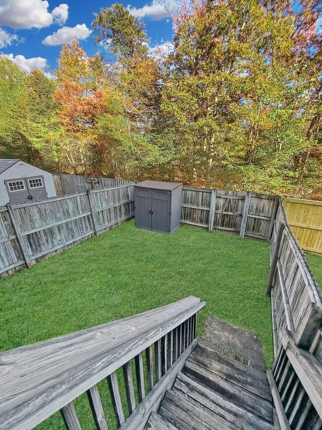 Building Photo - 3074 Esser Pl