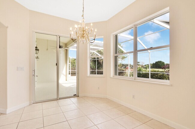 Building Photo - 1252 SW Bent Pine Cove
