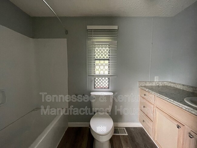 Building Photo - 207 Cumberland Ln