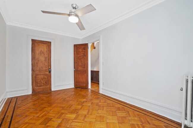 Building Photo - 16 Rutland Rd