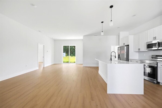Building Photo - 16835 SW 17th Terrace