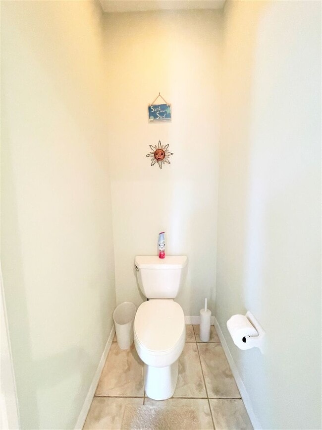 Building Photo - Seasonal Short-Term Rental in Pelican Pointe and Country Club Community!