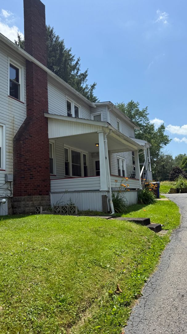 Primary Photo - 199 S Mercer St