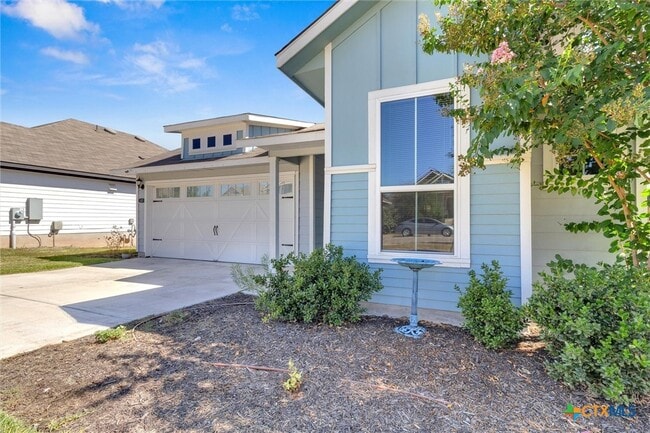 Building Photo - 425 Spiny Lizard Ln