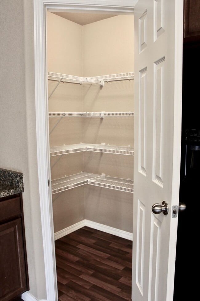 Building Photo - Well Cared For 3 bed/2.5 Bath Home in Security - Widefield