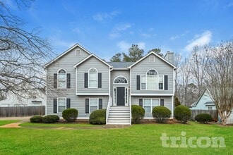 Building Photo - 3020 Lake Park Ct