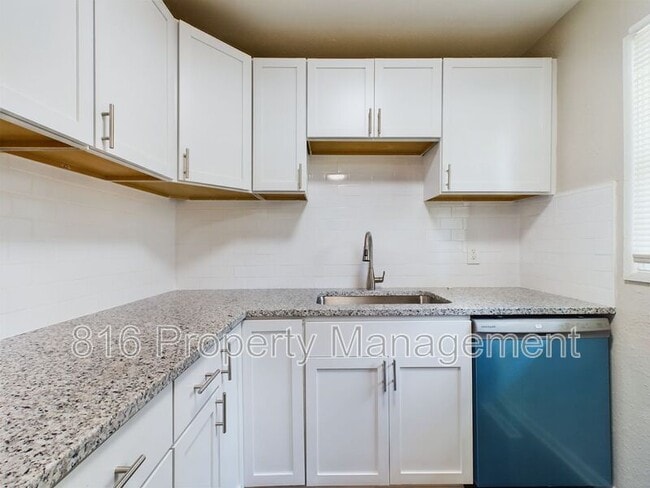 Building Photo - 4535 Lister Ave