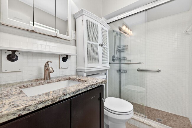 Building Photo - SFH  North Fort Myers 4419