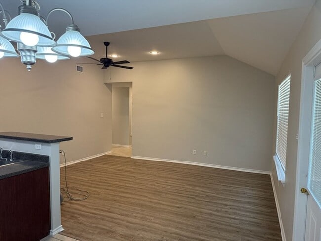 Building Photo - 17060 CR 191