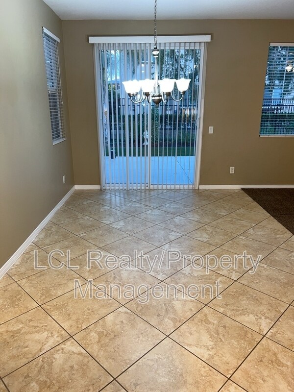 Building Photo - 30364 Skipstone Way