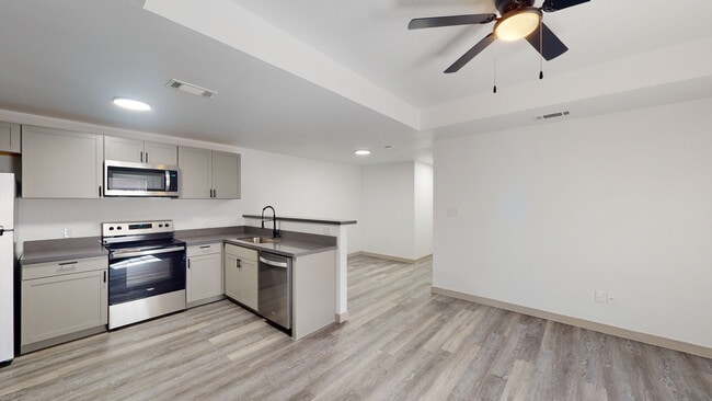 Building Photo - 324 Old Timers Rd