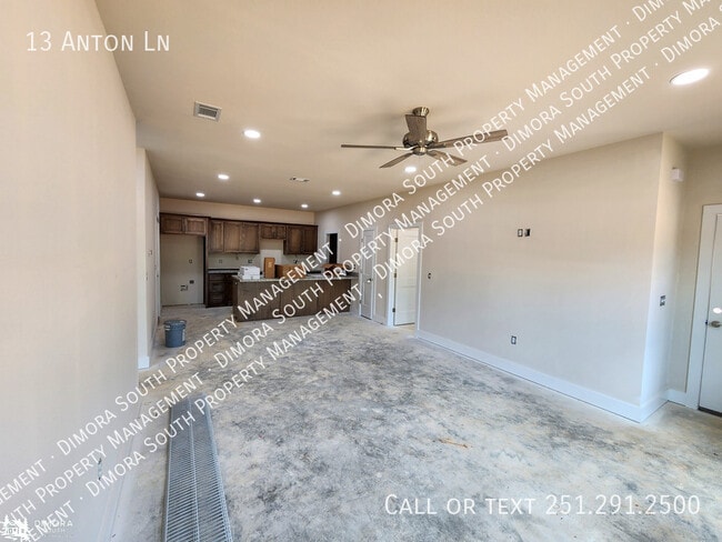 Building Photo - 13 Anton Ln