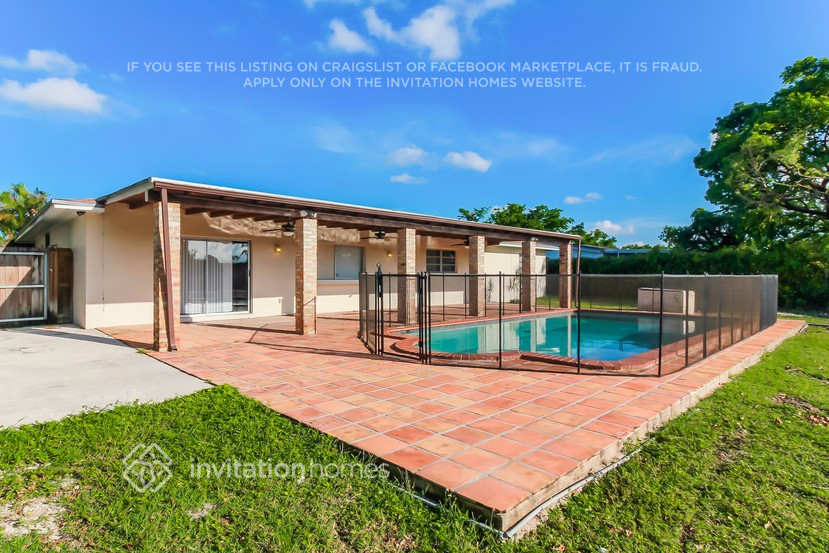 Building Photo - 8512 SW 146th Ct