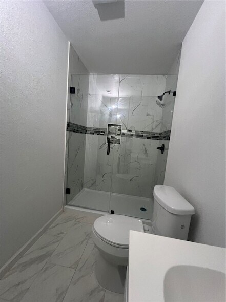 Building Photo - 332 Belmont Dr