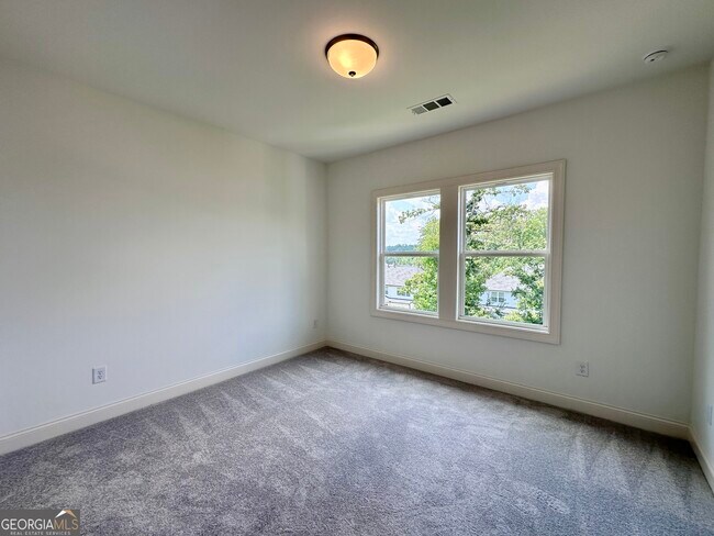 Building Photo - 322 Tillman Pass