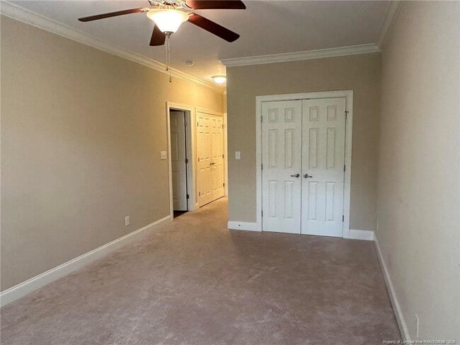 Building Photo - 158 Gallery Dr