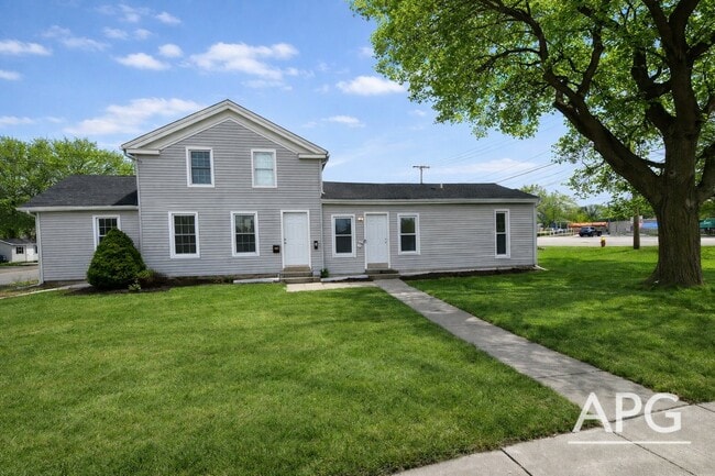 Building Photo - 100 Lake Ave