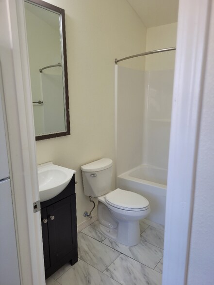 Building Photo - 16185 MS-603