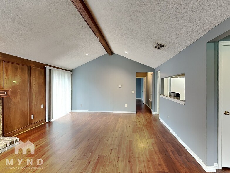 Building Photo - 11903 Garden Terrace Dr